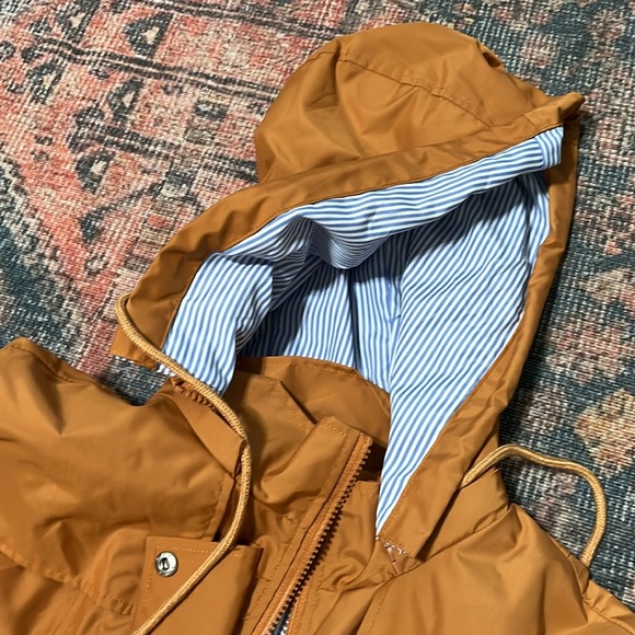 Cinch Waist Water Repellant Jacket - Picture 4 of 5